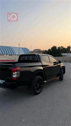 میتسوبیشی L200